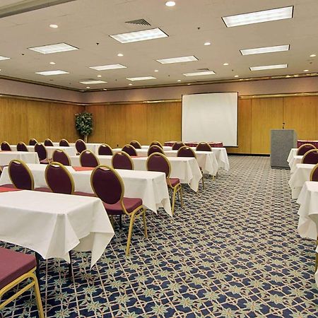 Ramada by Wyndham Portland Airport Otel Dış mekan fotoğraf