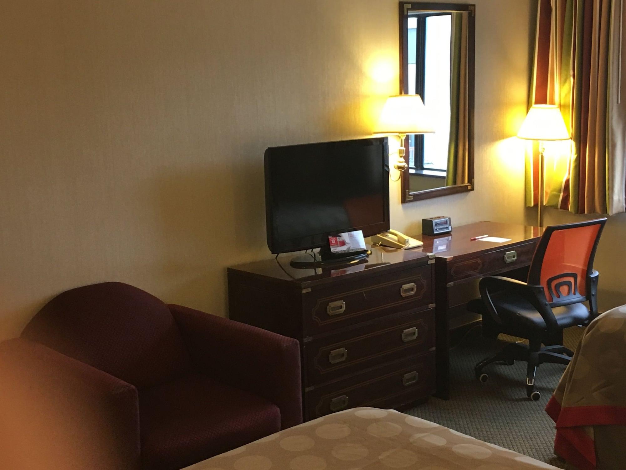 Ramada by Wyndham Portland Airport Otel Dış mekan fotoğraf