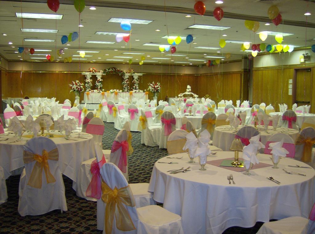 Ramada by Wyndham Portland Airport Otel Dış mekan fotoğraf